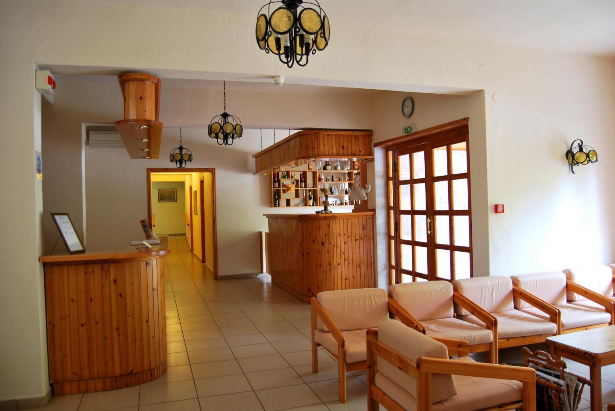 Yannis Hotel Krinidhes Экстерьер фото