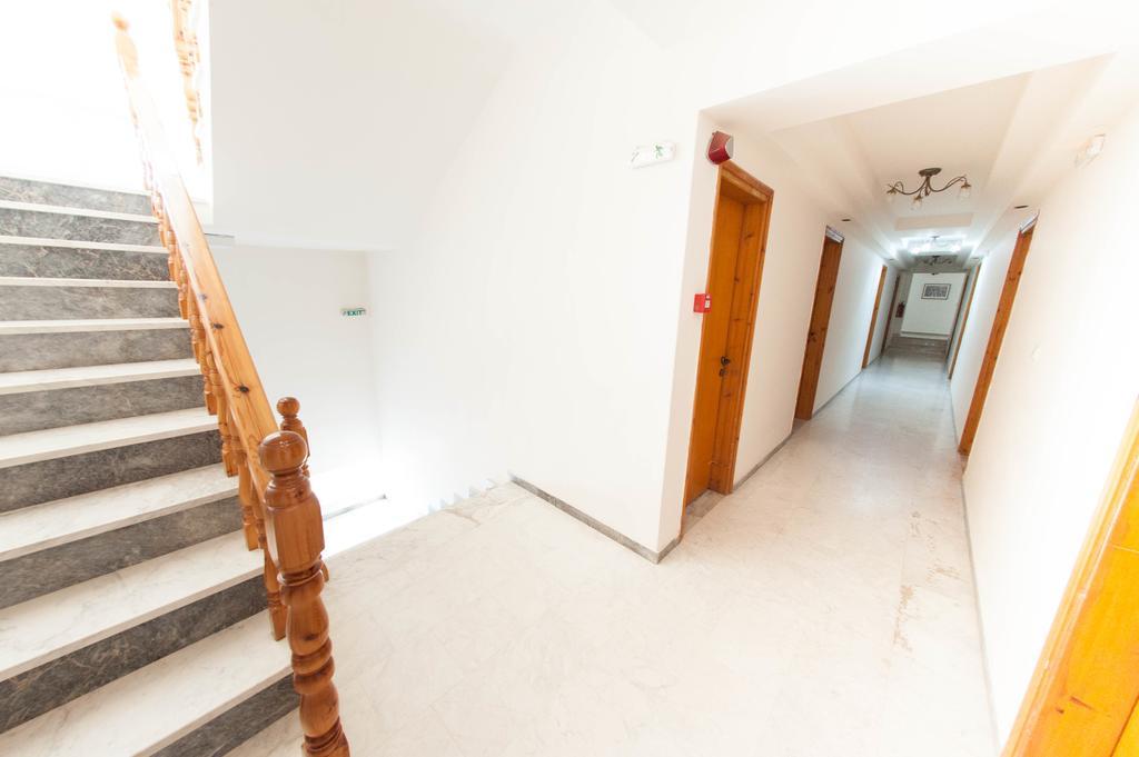Yannis Hotel Krinidhes Экстерьер фото